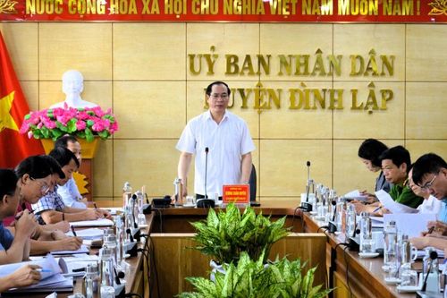 Lãnh đạo tỉnh kiểm tra công tác chuẩn bị triển khai mô hình chính quyền địa phương 2 cấp tại huyện Đình Lập, Lộc Bình