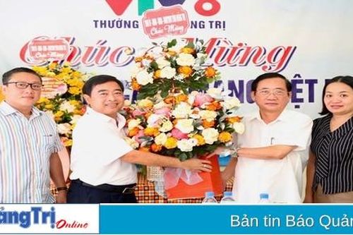 Trưởng Ban Tuyên giáo và Dân vận Tỉnh ủy Hồ Đại Nam thăm CLB Phóng viên Thường trú tại Quảng Trị và thân nhân các nhà báo liệt sĩ