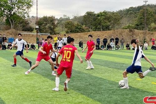 Đẩy mạnh phong trào thể dục thể thao