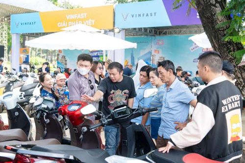 Cơ hội 'đổi xăng lấy điện' dễ chưa từng có cho người dân Hà Nội cùng VinFast