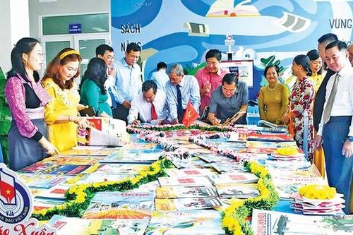 Báo chí và sứ mệnh kiến tạo niềm tin, tri thức