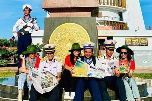 Trường Sa yêu thương biết mấy cho vừa...