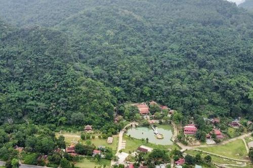 Nét hoang sơ và huyền bí hang Bàn Bù