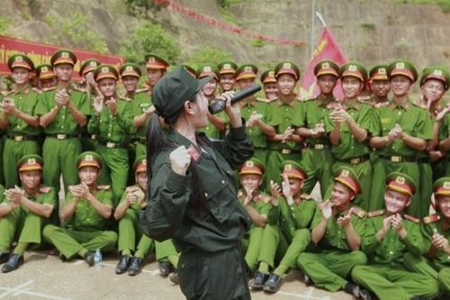 'Món quà đặc biệt' nơi thao trường