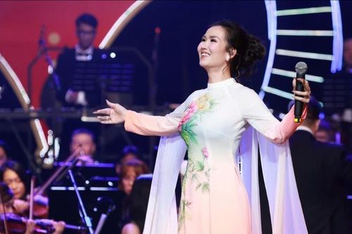 'Bản giao hưởng' khắc họa 100 năm báo chí Việt Nam