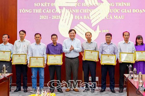UBND tỉnh họp phiên thường kỳ tháng 5 và Sơ kết 5 năm thực hiện cải cách hành chính