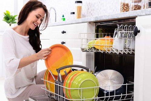 Dùng máy rửa bát có nhất thiết phải mua muối rửa?