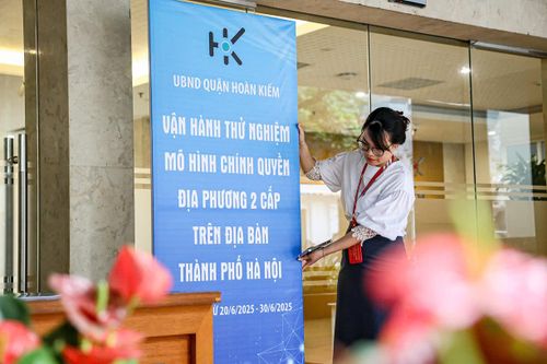 Hà Nội ngày đầu thử nghiệm chính quyền 2 cấp: Quy trình làm việc thông suốt