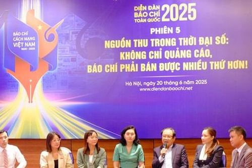 Không chỉ quảng cáo, báo chí phải bán được nhiều thứ hơn