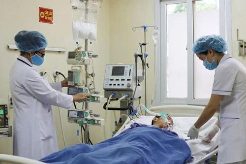Hành trình kỳ diệu của cậu bé 14 tuổi ở Quảng Ninh bị u não ác tính