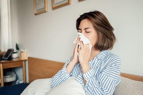 Phân biệt triệu chứng cảm lạnh và dị ứng