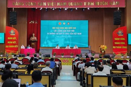 Sản xuất thời AI: Khi con người không còn là lực lượng duy nhất tạo ra giá trị