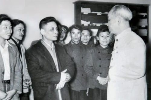 Hồ Chí Minh: Người đặt nền tảng cho nền báo chí cách mạng Việt Nam