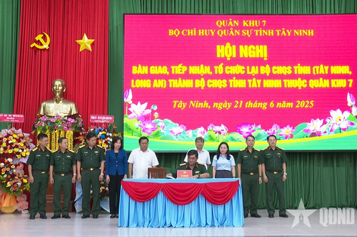 Hội nghị bàn giao, tiếp nhận, tổ chức lại Bộ CHQS tỉnh Tây Ninh và Long An