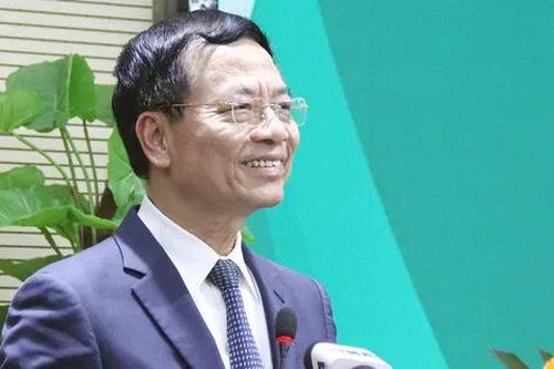 Bộ trưởng Nguyễn Mạnh Hùng: 'Muốn thành đại học nghiên cứu, không thể sống bằng học phí'