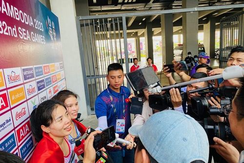 Làm báo thể thao để 'được sống' cùng các giải đấu hấp dẫn