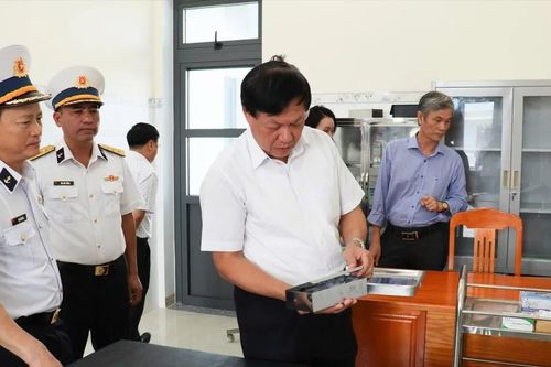 Bộ Y tế khảo sát, hỗ trợ nâng cao năng lực Bệnh xá Lữ đoàn 175, Vùng 5 Hải quân