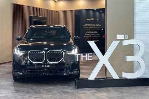 Mục sở thị BMW X3 2025 mới từ 2,28 tỷ đồng tại Việt Nam