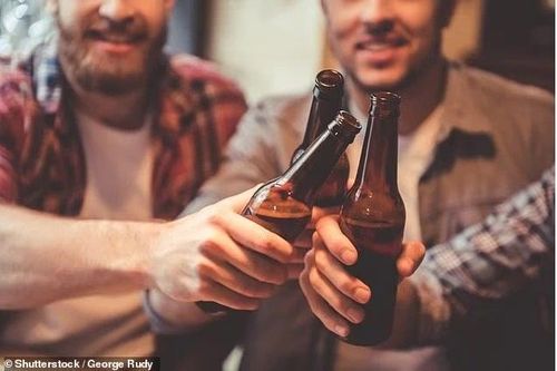 Nghiên cứu gây sốc: Chai thủy tinh chứa vi nhựa gấp tới 50 lần so với chai nhựa