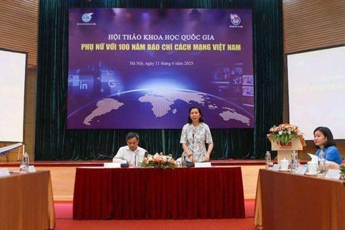 Phụ nữ với 100 năm Báo chí Cách mạng Việt Nam