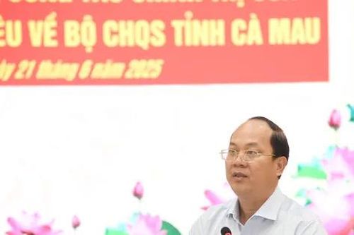 Bàn giao công tác của Bộ Chỉ huy Quân sự tỉnh Bạc Liêu về Cà Mau