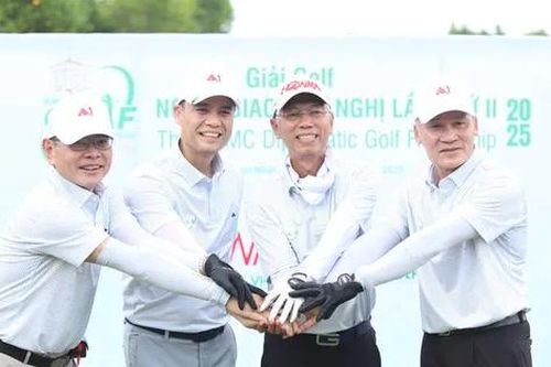 TPHCM tổ chức giải golf Ngoại giao hữu nghị có nhiều giải thưởng hấp dẫn