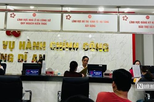 Nhiều xã, phường ở Bình Dương thay biển tên, hoạt động phục vụ người dân theo mô hình chính quyền 2 cấp