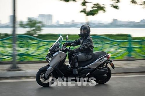 Yamaha XMAX 300 – 'Chiến mã' tay ga cho người sống xa trung tâm