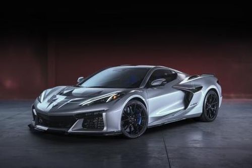 Siêu xe Chevrolet Corvette ZR1X 2026 ra mắt với hệ truyền động hybrid