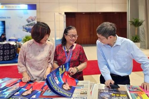 Người dân mong chờ gì ở các cơ quan báo chí, nhà báo?