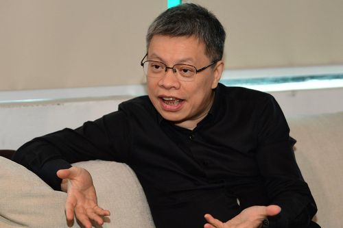 Quan hệ báo chí và doanh nghiệp: Có tiền được làm phiền thiên hạ?