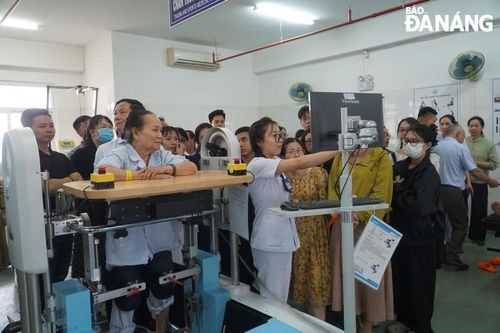 Cập nhật nhiều ứng dụng kỹ thuật mới trong điều trị phục hồi chức năng