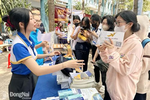 'Đặt hàng' với Báo Đồng Nai