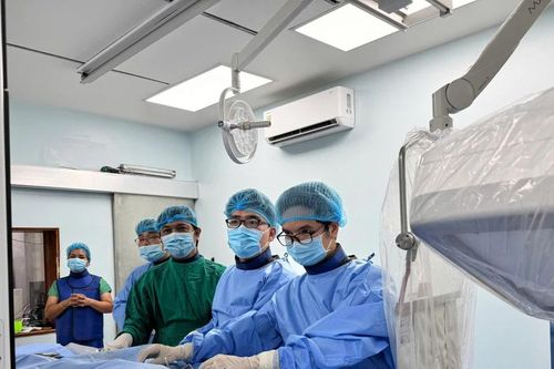 Bệnh viện Đa khoa Gia Lai triển khai chụp động mạch não số hóa xóa nền