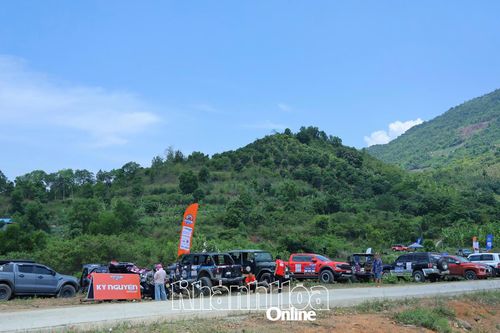 Hấp dẫn ngày thi đấu thứ 4 Giải đua xe thể thao và địa hình Victory Challenge Cup 2025