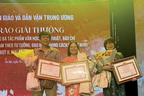 Báo chí Ninh Bình khắc ghi lời dạy của Bác