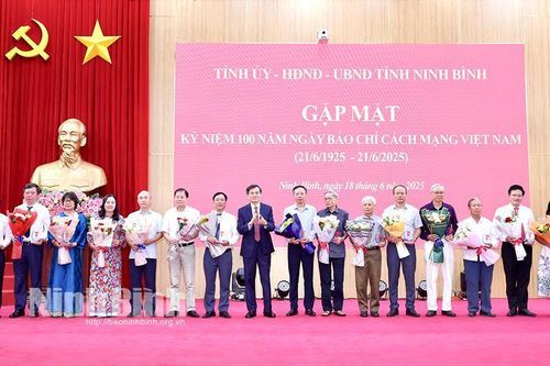 Kỷ niệm những ngày làm báo