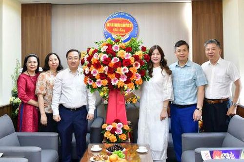 Nhiều cơ quan, đơn vị thăm và chúc mừng Báo Kiểm toán nhân dịp 21/6