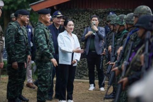 Thủ tướng Thái Lan sẽ không từ chức sau vụ rò rỉ điện đàm với ông Hun Sen