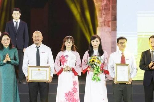Bản Lĩnh của tờ báo Đảng Thủ đô