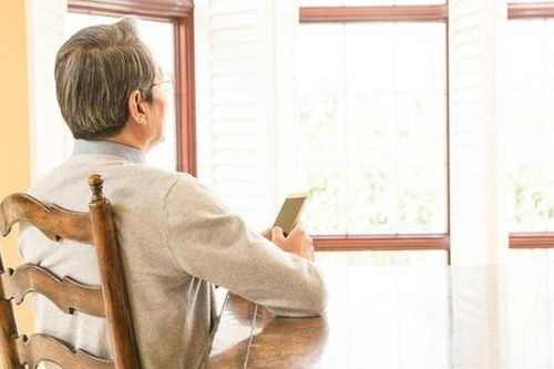 Để ngăn các con giành tài sản với con trai cả, bố để lại bản di chúc bất ngờ và bức thư khiến cả nhà òa khóc