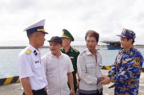 Quân y đảo Trường Sa điều trị thành công cho ngư dân bị chấn động não