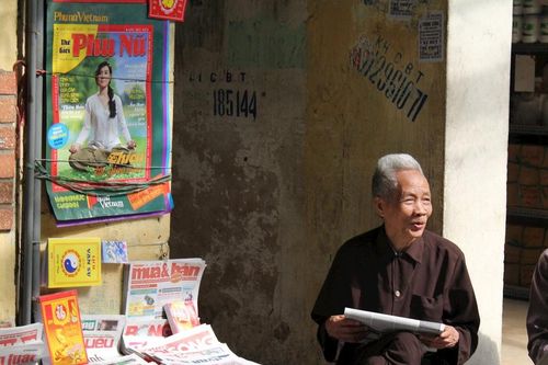Mùi báo giấy