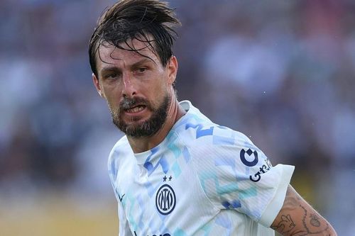 Sao Inter Milan dọa đánh fan PSG vì bị trêu chọc