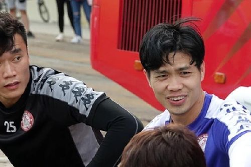 Công Phượng đọ tài Bùi Tiến Dũng ở trận play-off