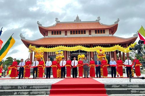 Kiên Giang khánh thành Đền tưởng niệm anh hùng liệt sĩ huyện Hòn Đất