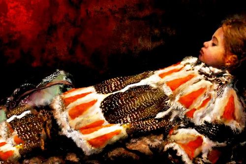 Phát hoảng thấy hộp sọ chim sẻ trong miệng hài cốt trẻ em