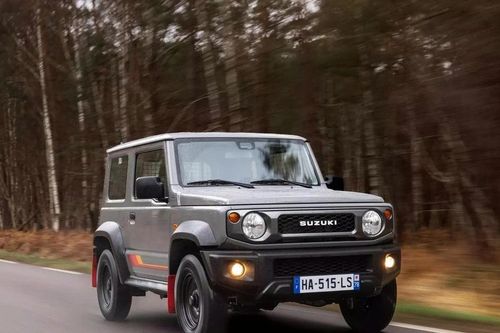 Suzuki ra mắt Jimny 55th Anniversary bản đặc biệt