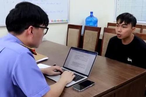 'Ông trùm' điều hành đường dây cần sa quy mô lớn, giao dịch bằng tiền ảo