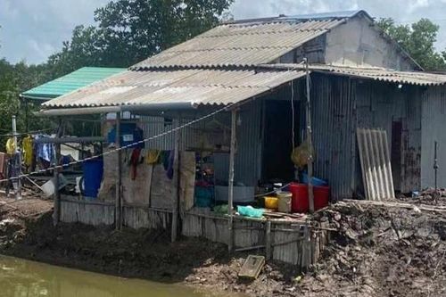 Lật vỏ lãi trên biển, 2 vợ chồng tử vong
